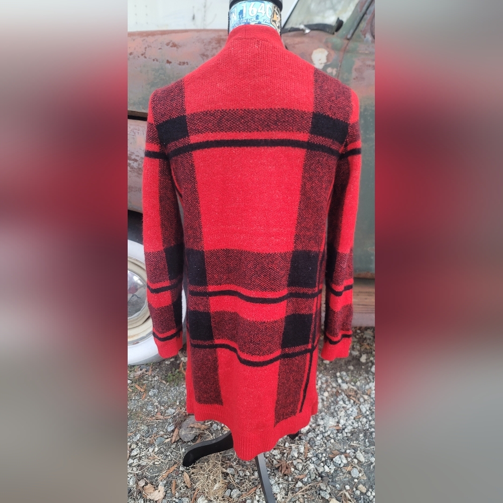 Old Navy Red and Black Knit Cardigan - Picture 2 of 12